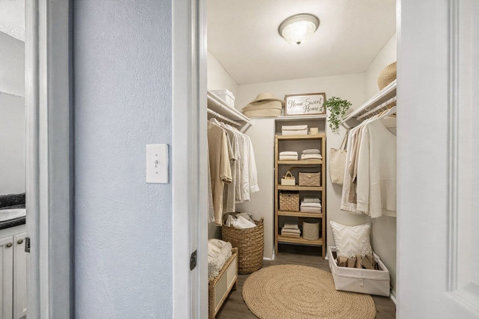 Tampa Apartment: 13911 N 19th St