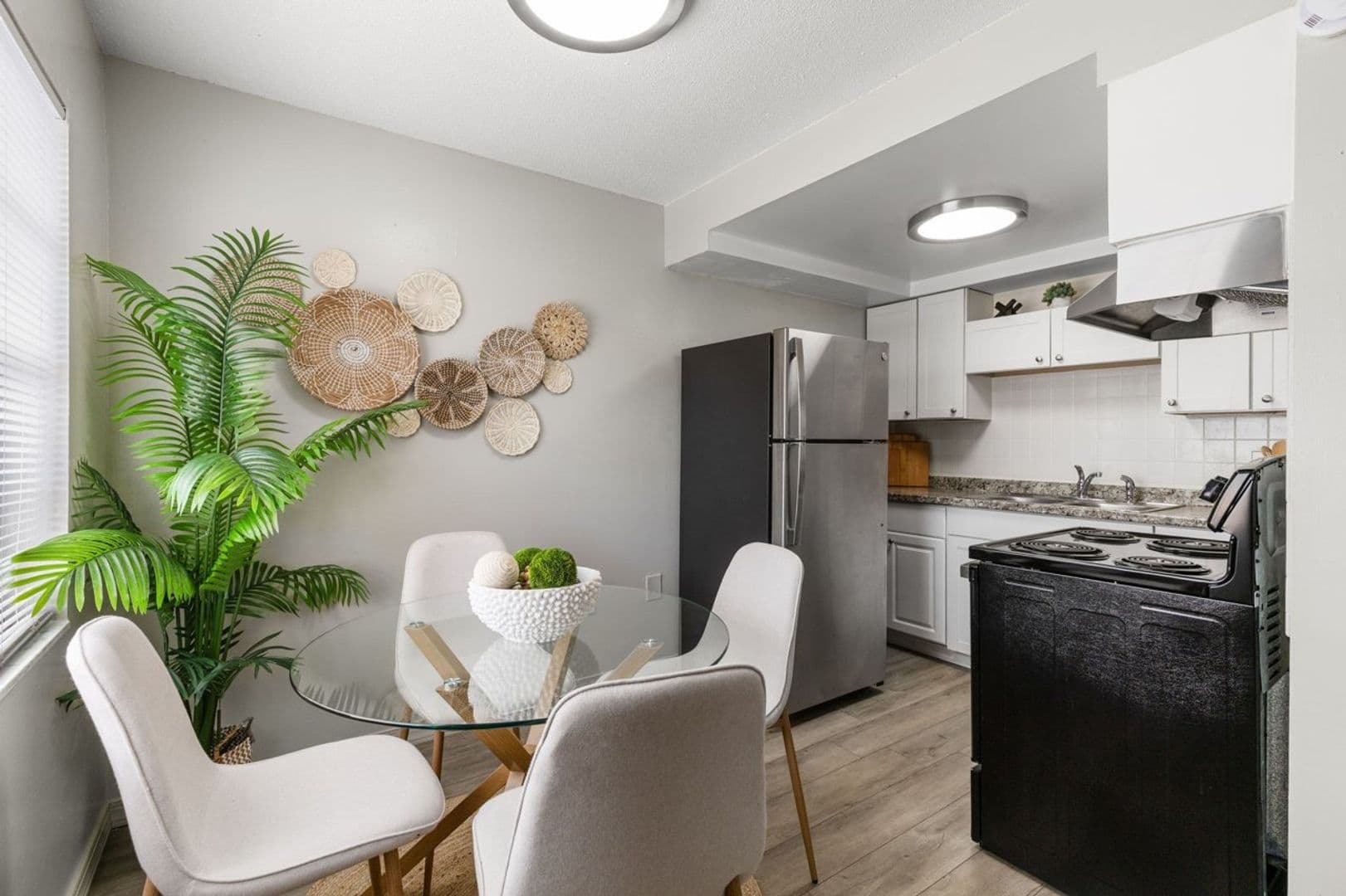 Pinellas Park Apartment: 4249 76th Ave N