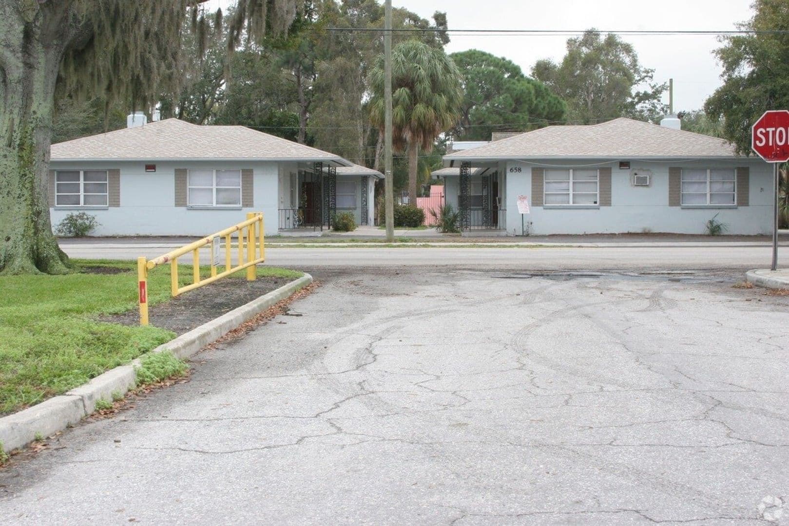 St. Petersburg Apartment: 674 22nd Avenue S