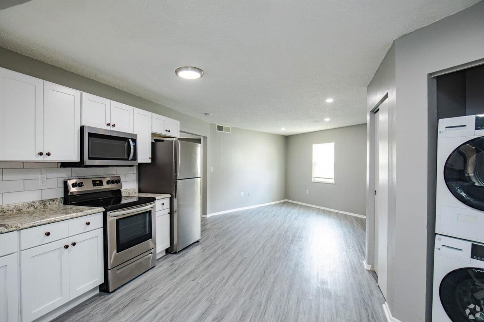 Tampa Apartment: 8014 Tommy Ct