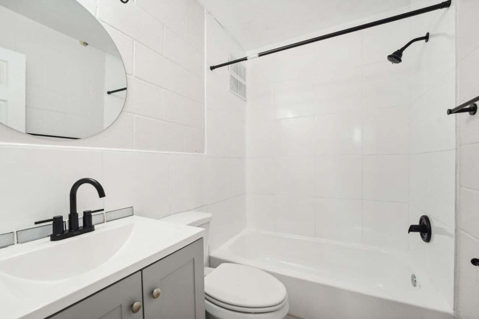 Tampa Apartment: 2006 N Oregon Unit 101