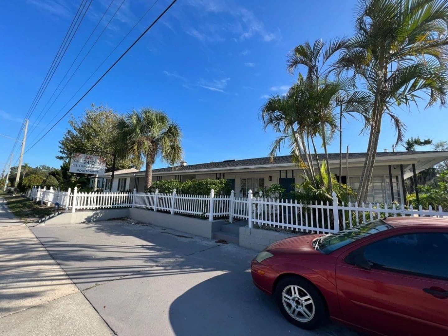 St. Petersburg Apartment: 2410 4th Street S