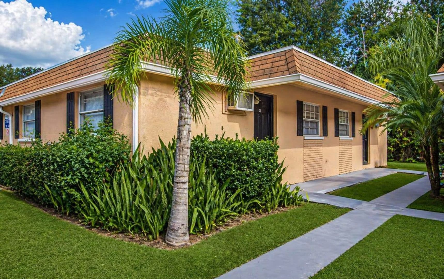 Tampa Apartment: 13102 N 20th Street