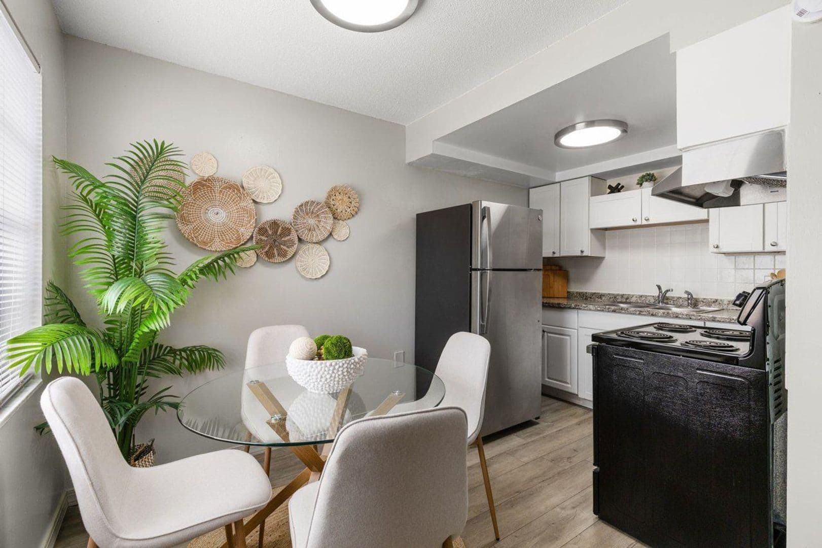 Pinellas Park Apartment: 4249 76th Ave N