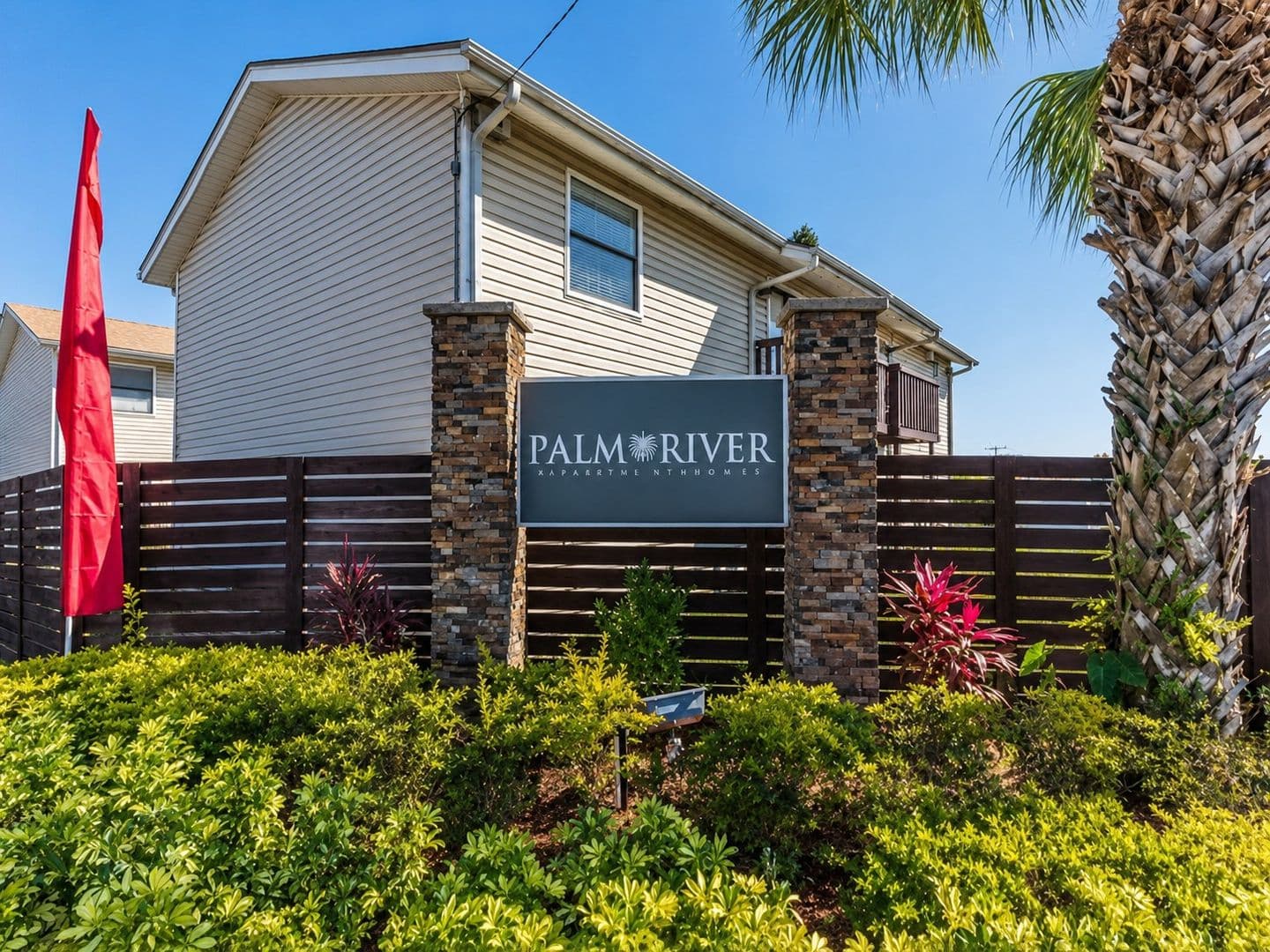 Tampa Apartment: 742 Palm Bay Dr.