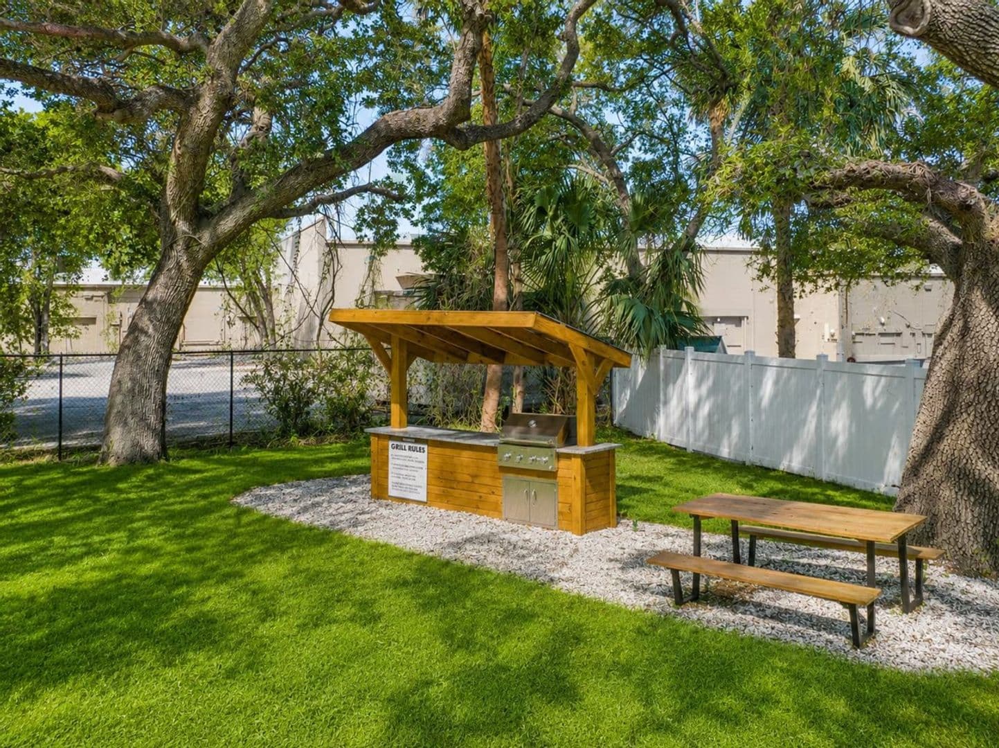 Tampa Apartment: 8014 Tommy Ct