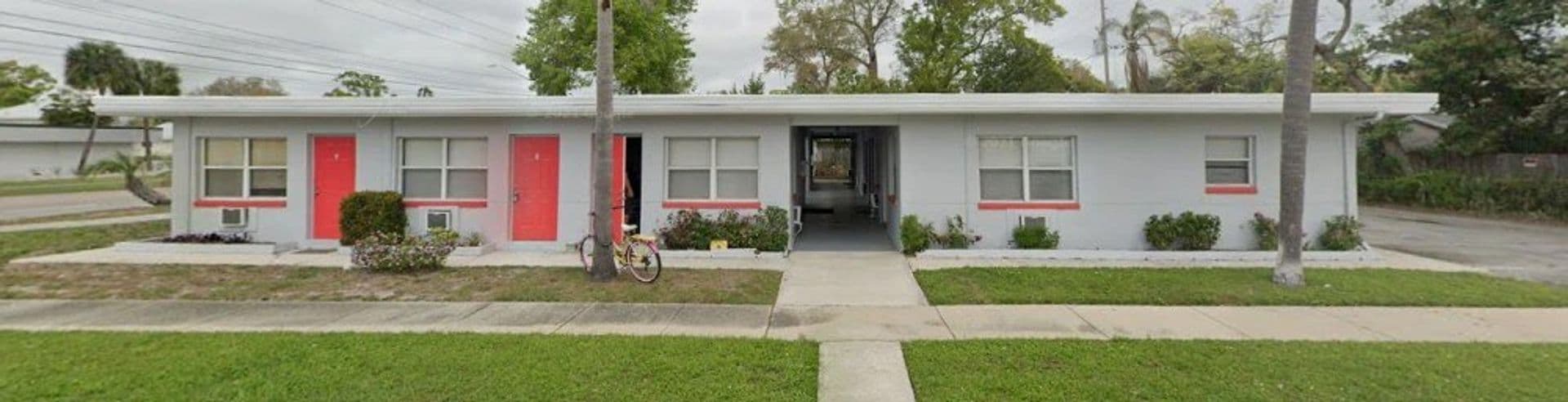 St. Petersburg Apartment: 1101 16th Street N