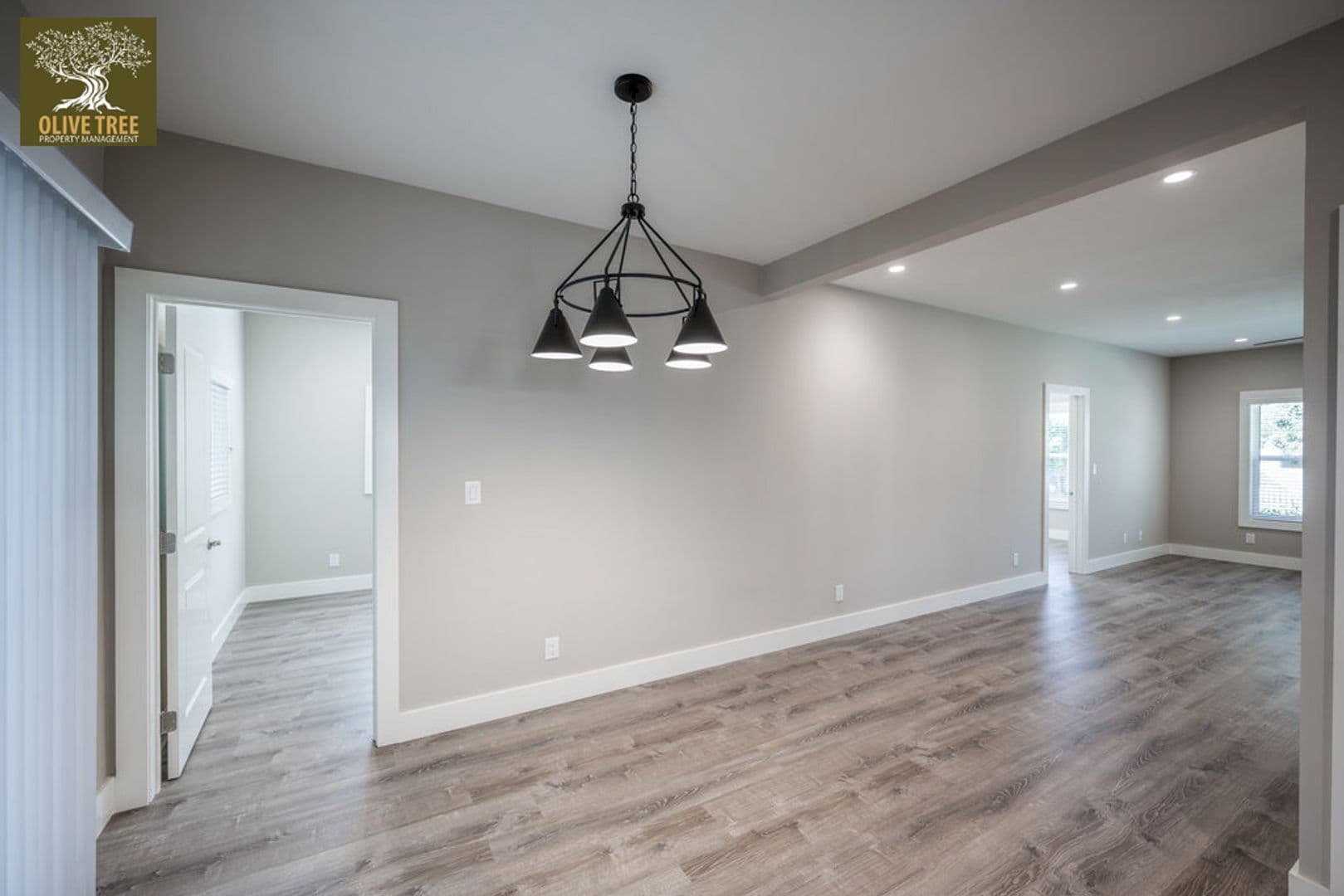 Monrovia Apartment: 160-164 N. Myrtle Ave
