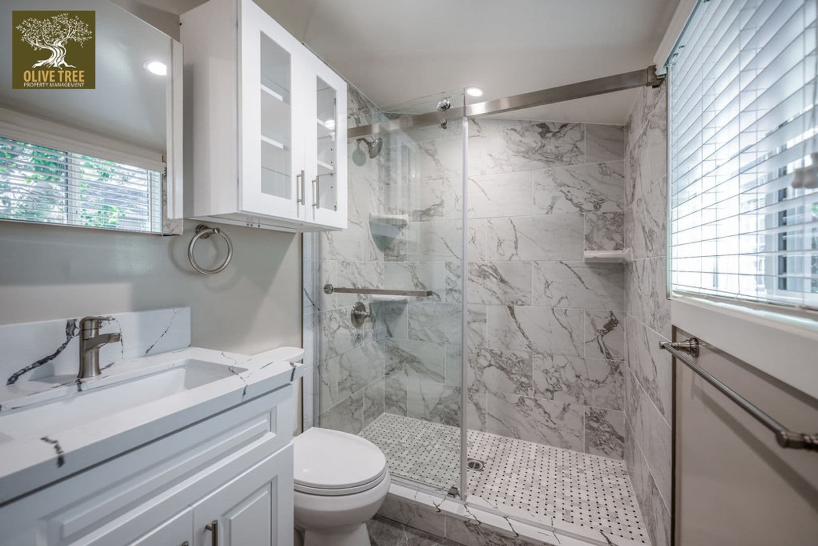 Monrovia Apartment: 160-164 N. Myrtle Ave