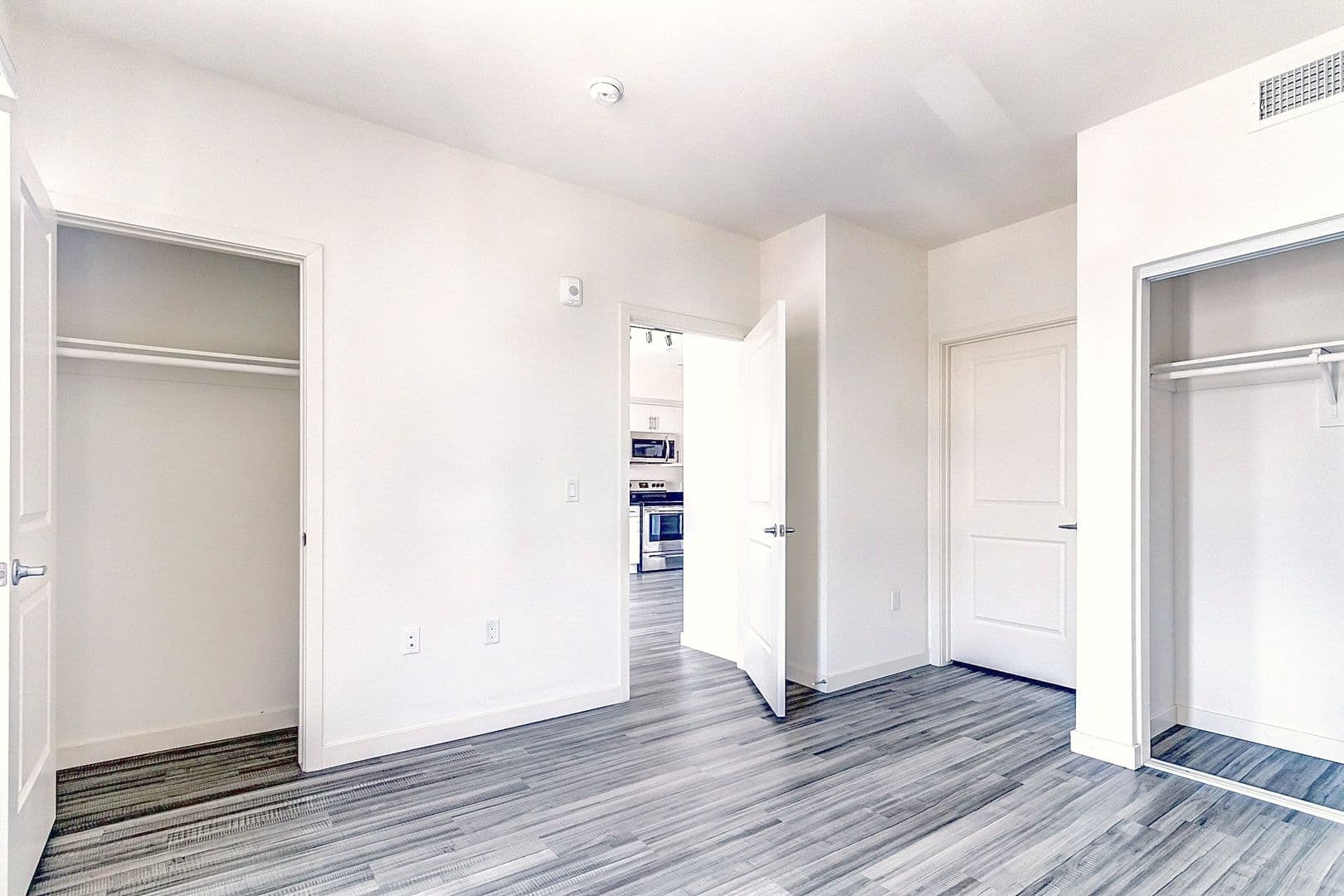Los Angeles Apartment: 706 N Alvarado Street