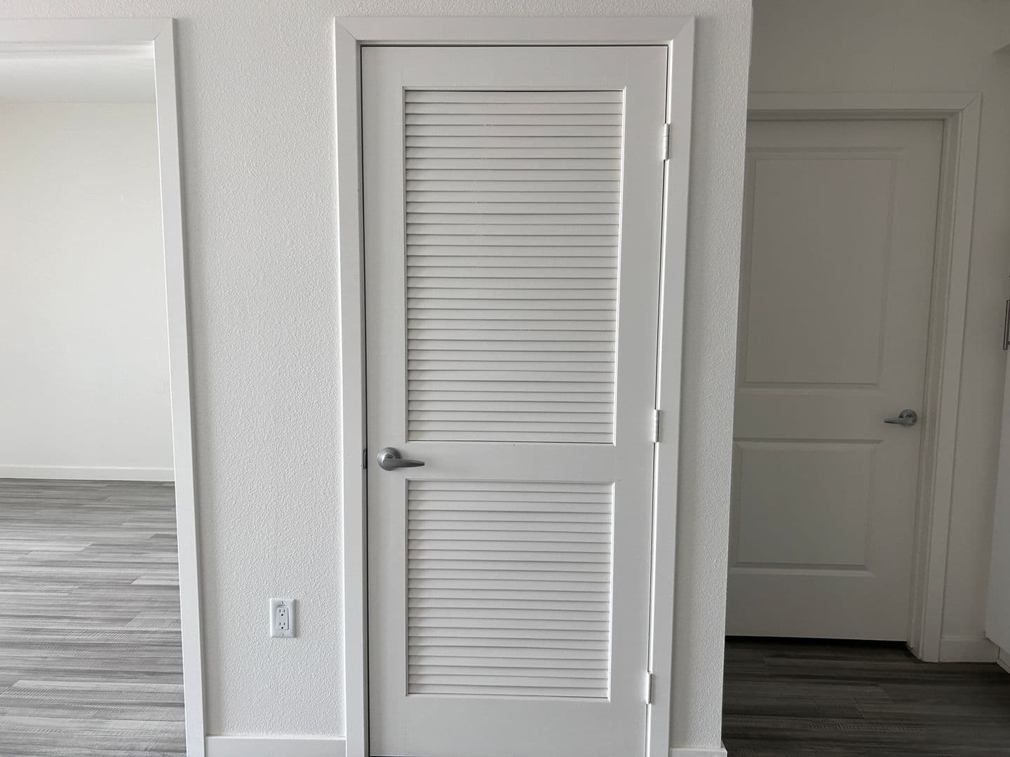 Los Angeles Apartment: 706 N Alvarado Street