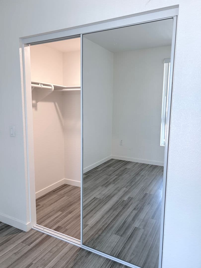 Los Angeles Apartment: 706 N Alvarado Street