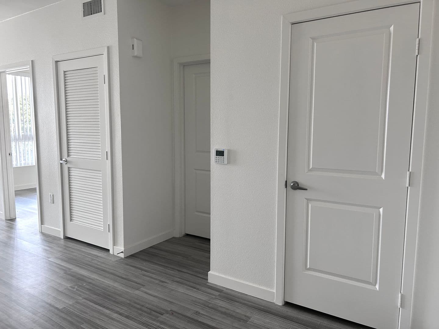 Los Angeles Apartment: 706 N Alvarado Street