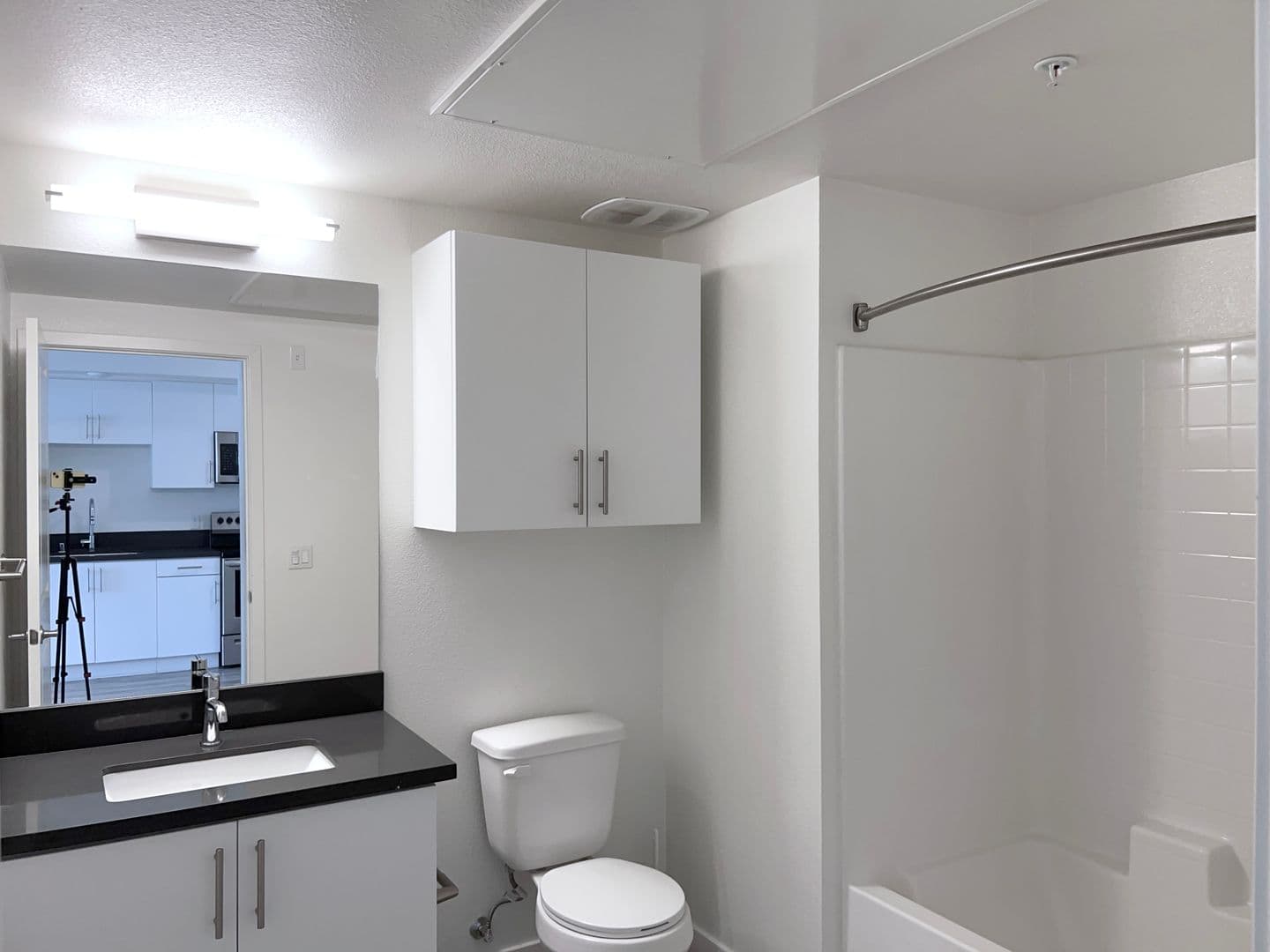 Los Angeles Apartment: 706 N Alvarado Street