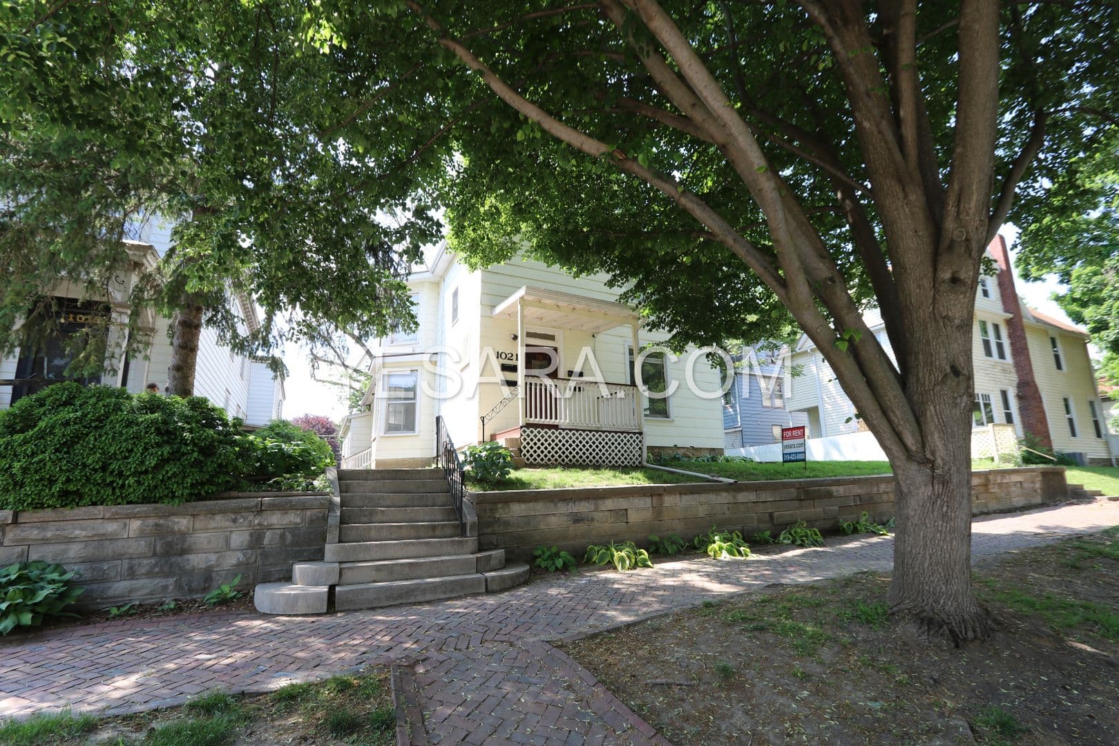 Burlington Apartment: 1021 N 6th St