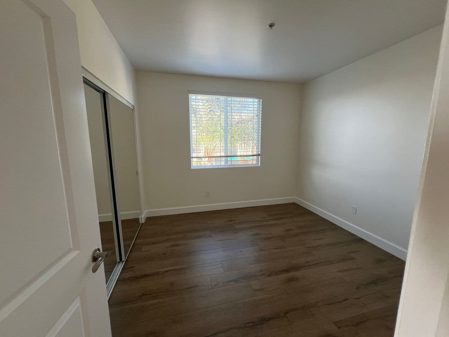 Los Angeles Apartment: 1115 S. New Hampshire Ave