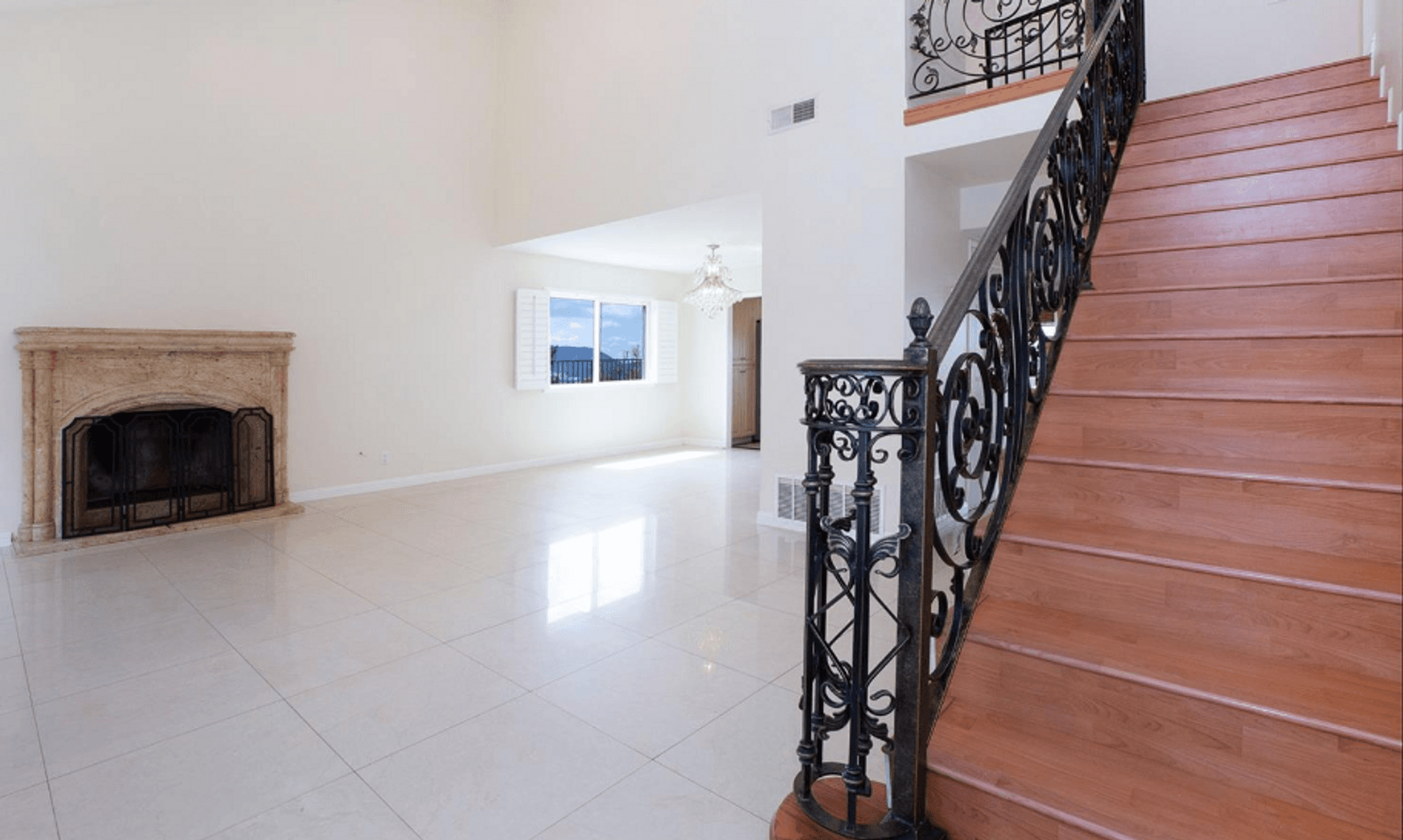 Burbank House: 2735 Joaquin Dr.