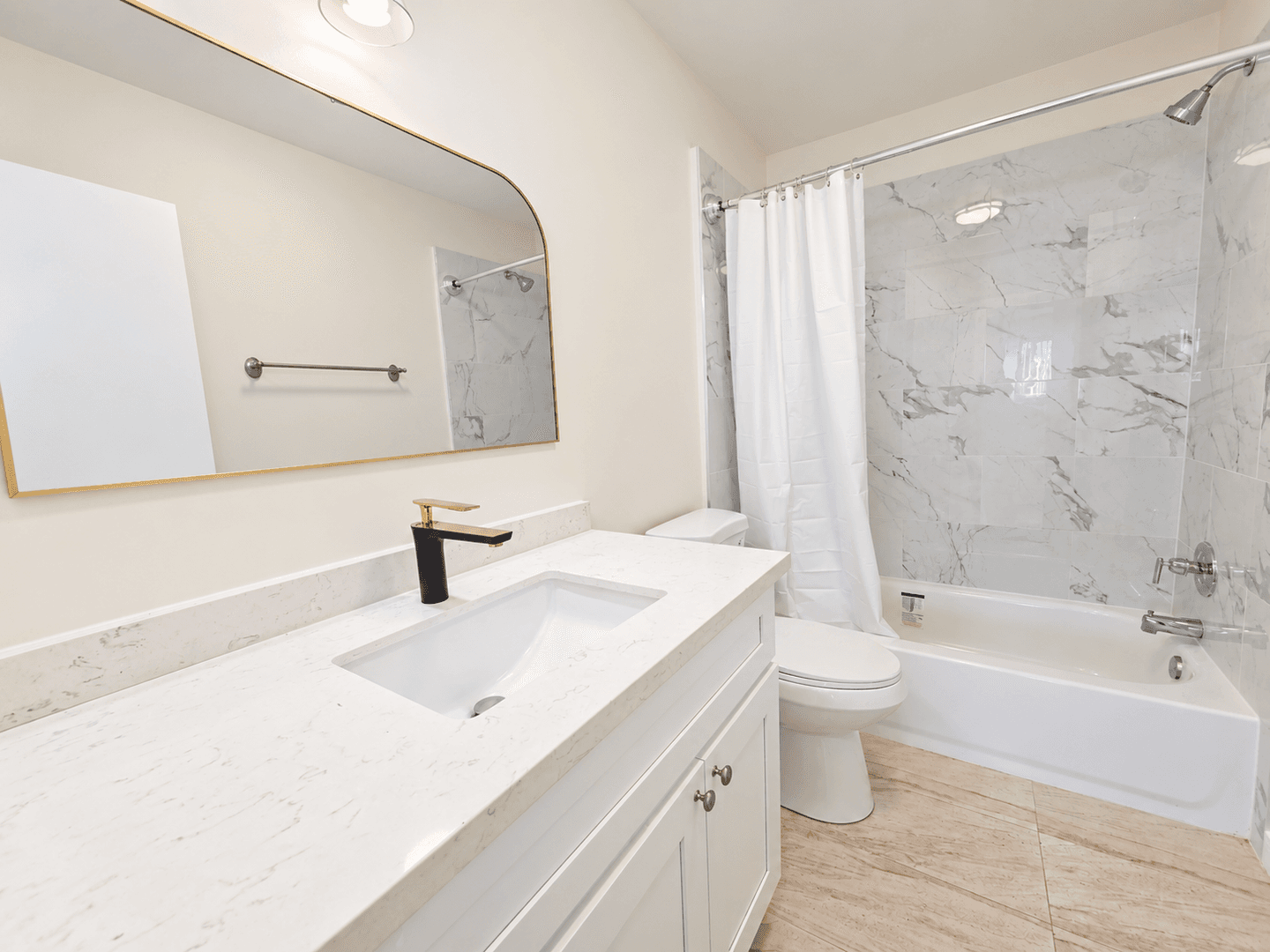 Northridge Apartment: 18521 Prairie St
