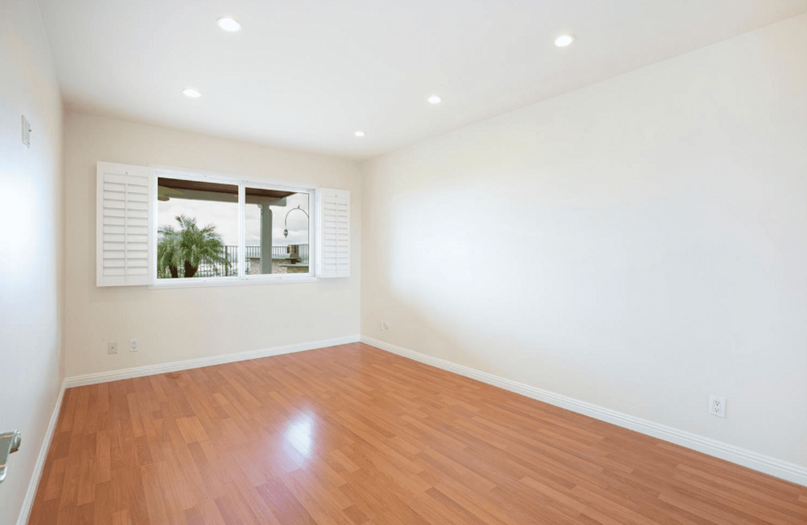 Burbank House: 2735 Joaquin Dr.