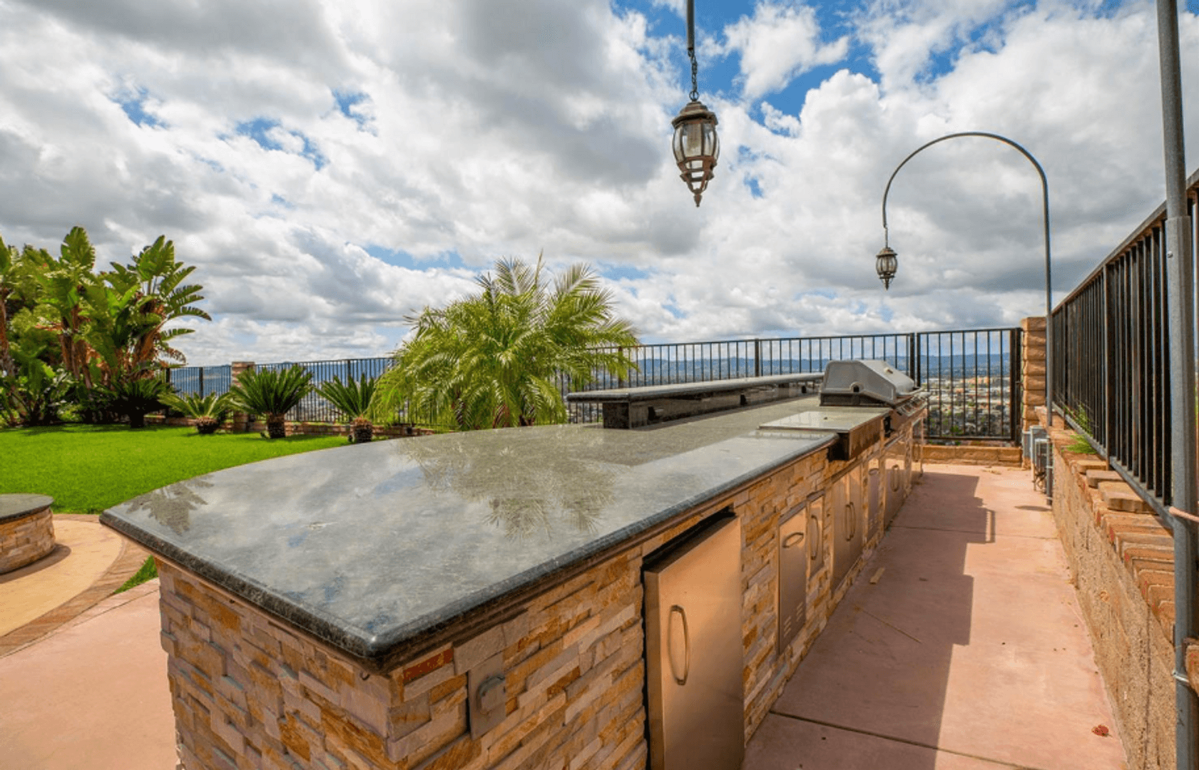 Burbank House: 2735 Joaquin Dr.