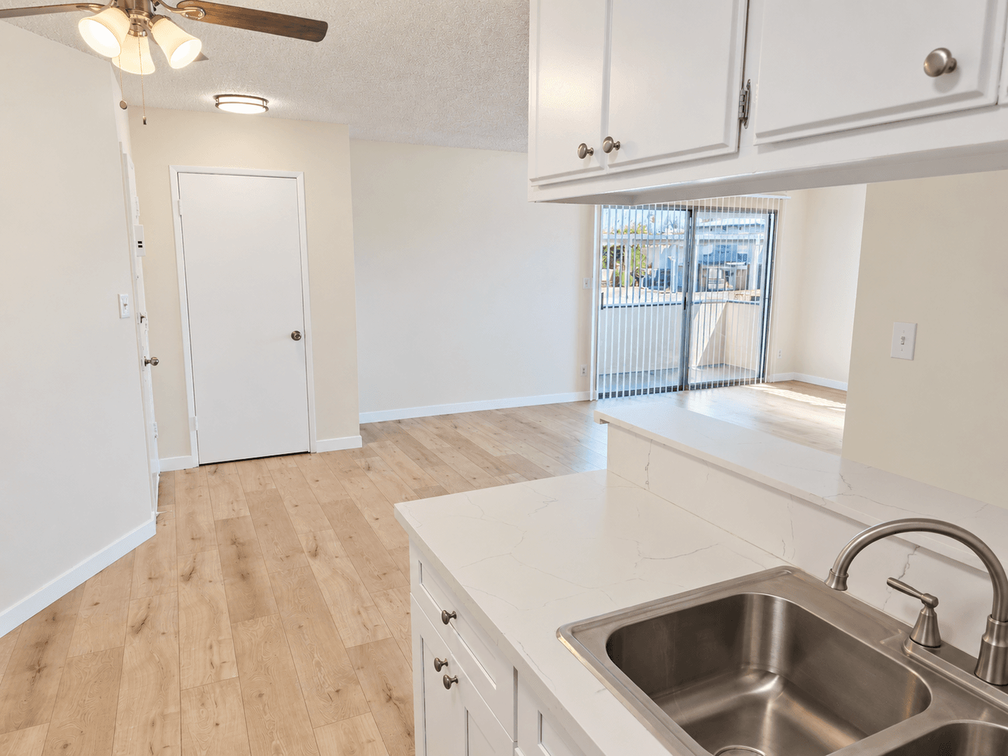 Northridge Apartment: 18521 Prairie St