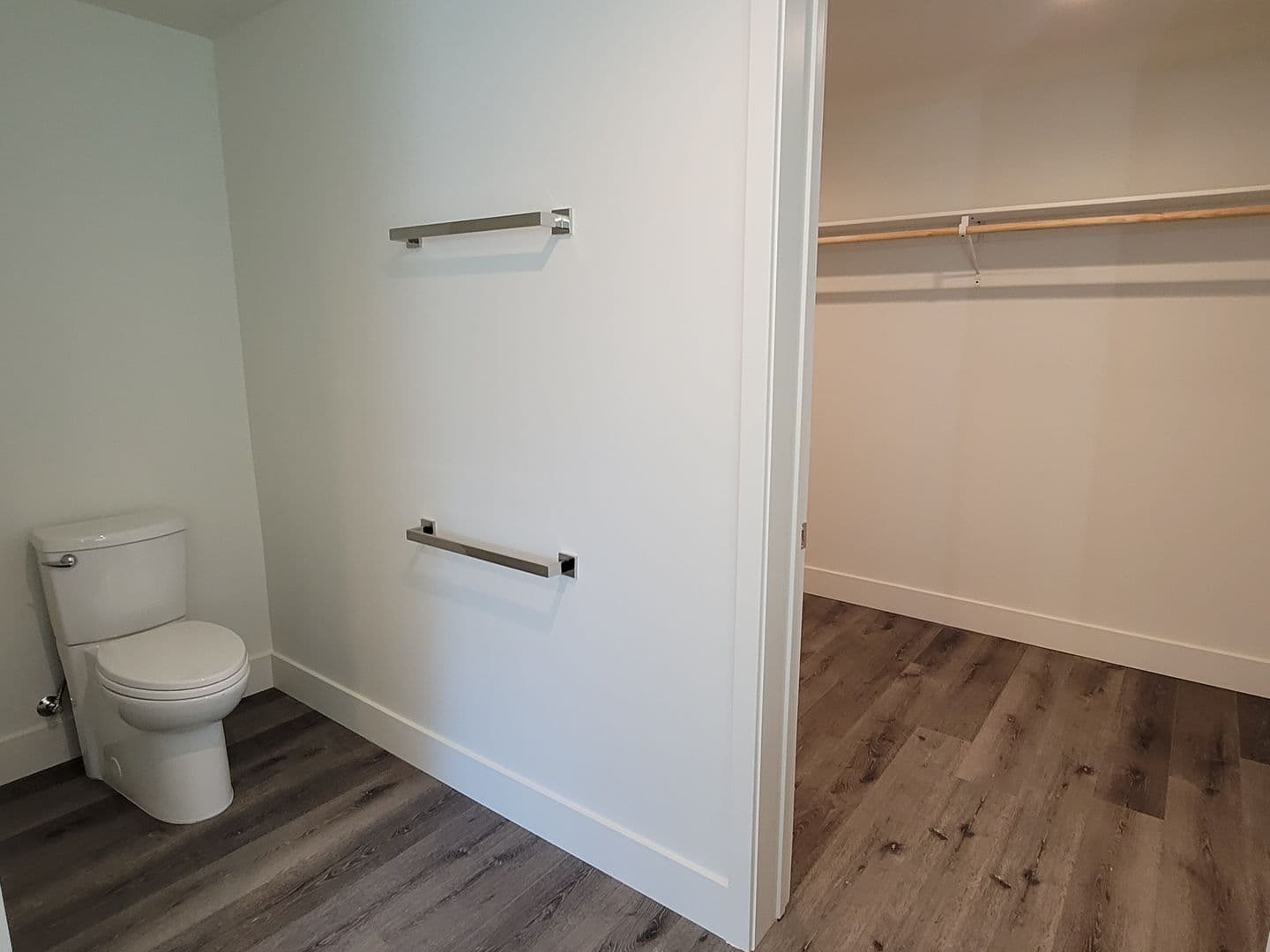 Los Angeles Apartment: 862 Moraga Dr.