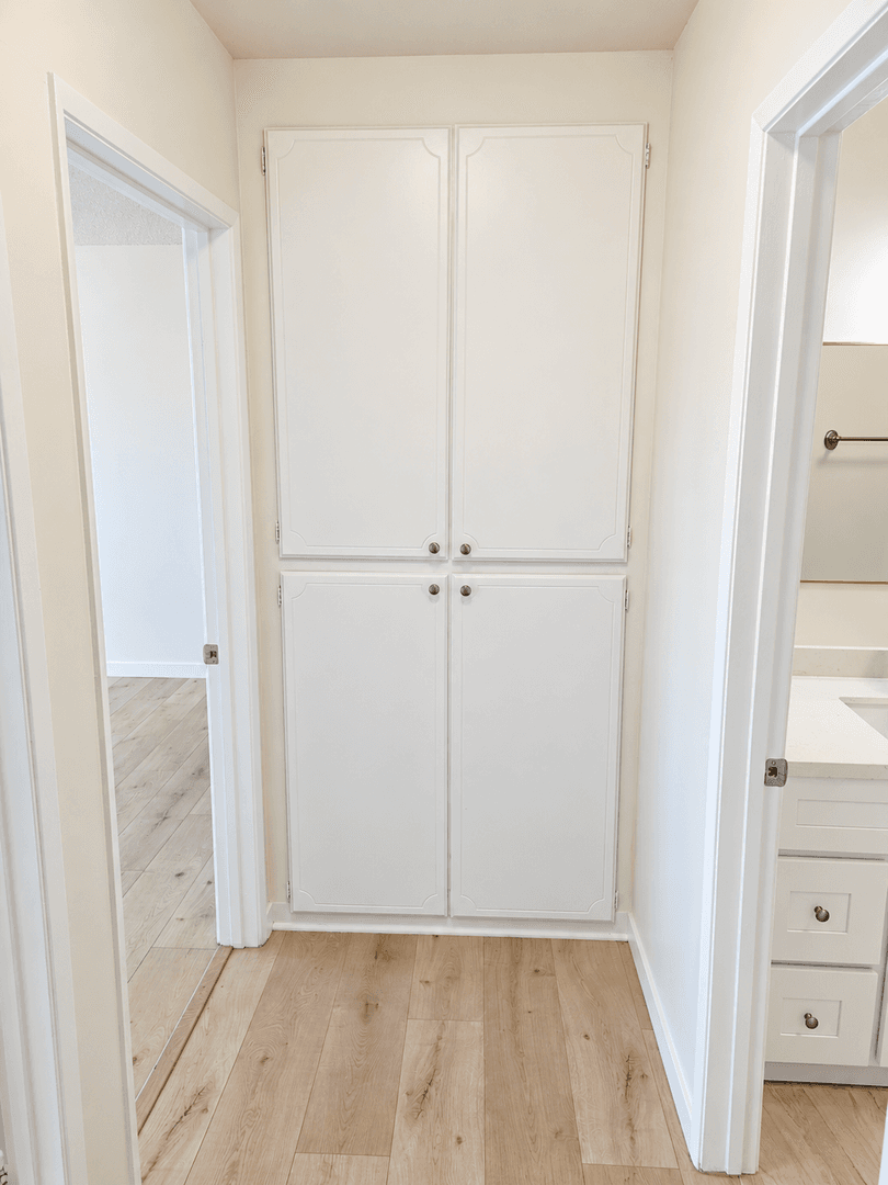 Northridge Apartment: 18521 Prairie St