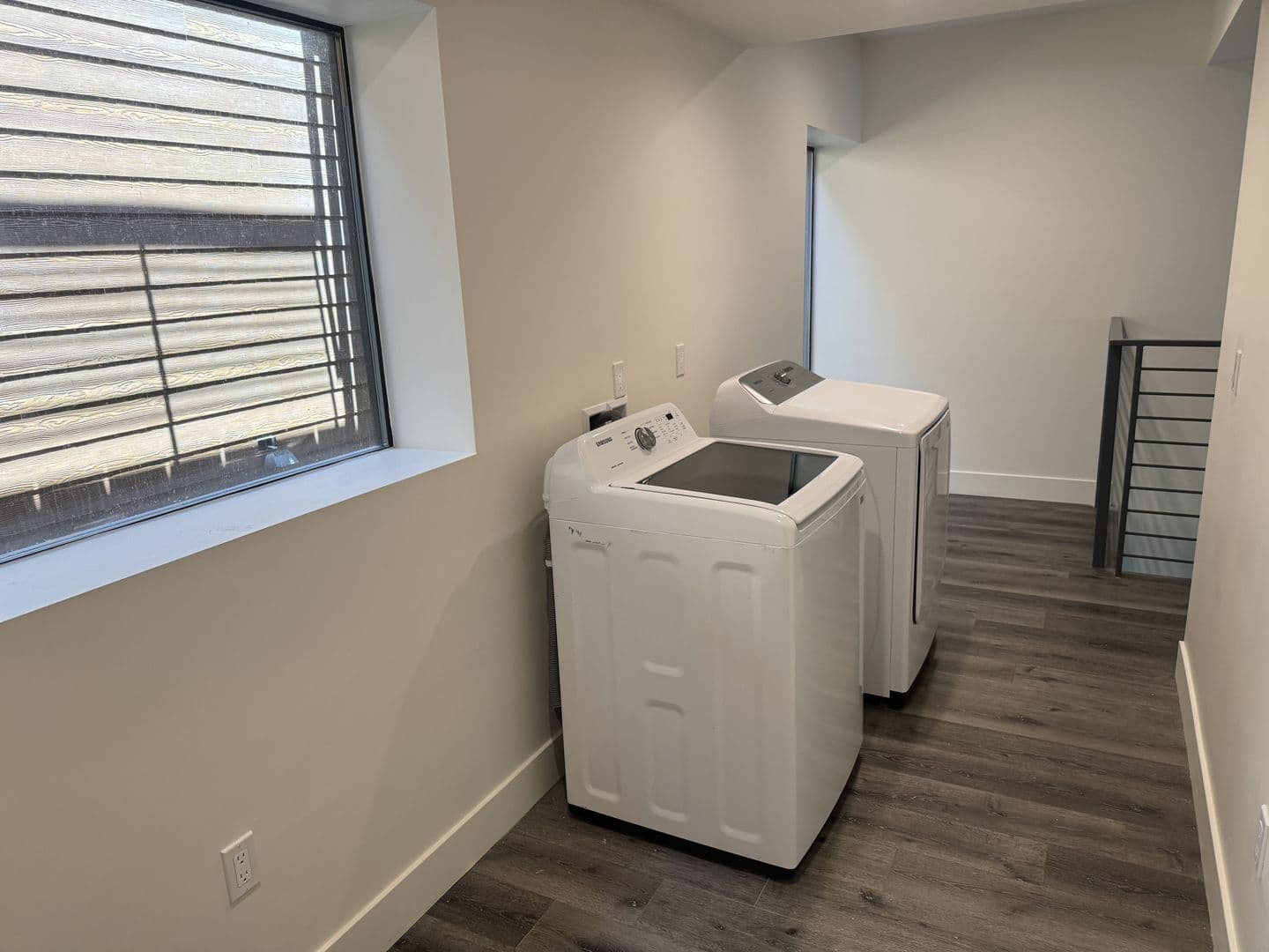 Los Angeles Apartment: 862 Moraga Dr.