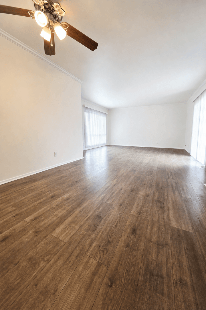Sherman Oaks Apartment: 5017-5021 Buffalo Ave