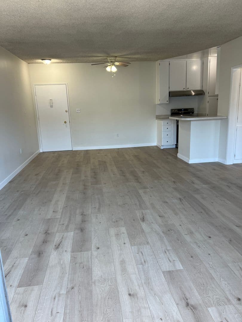 Northridge Apartment: 18561 Prairie St