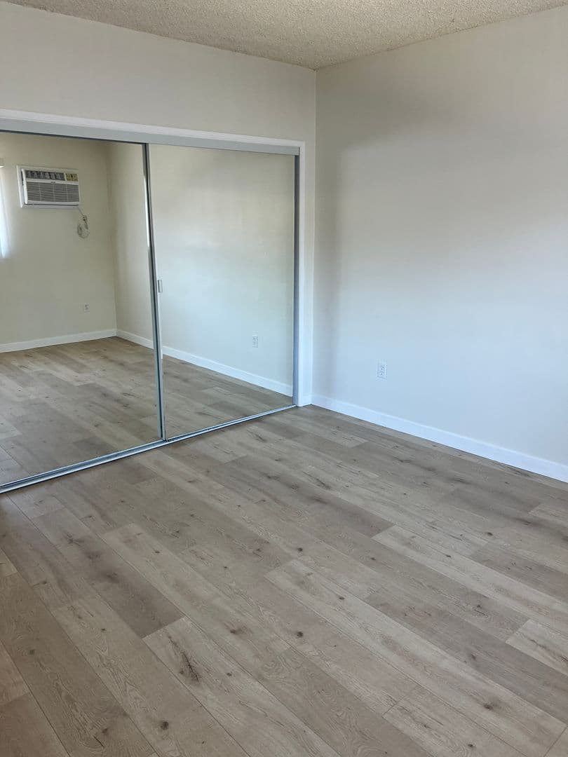 Northridge Apartment: 18561 Prairie St
