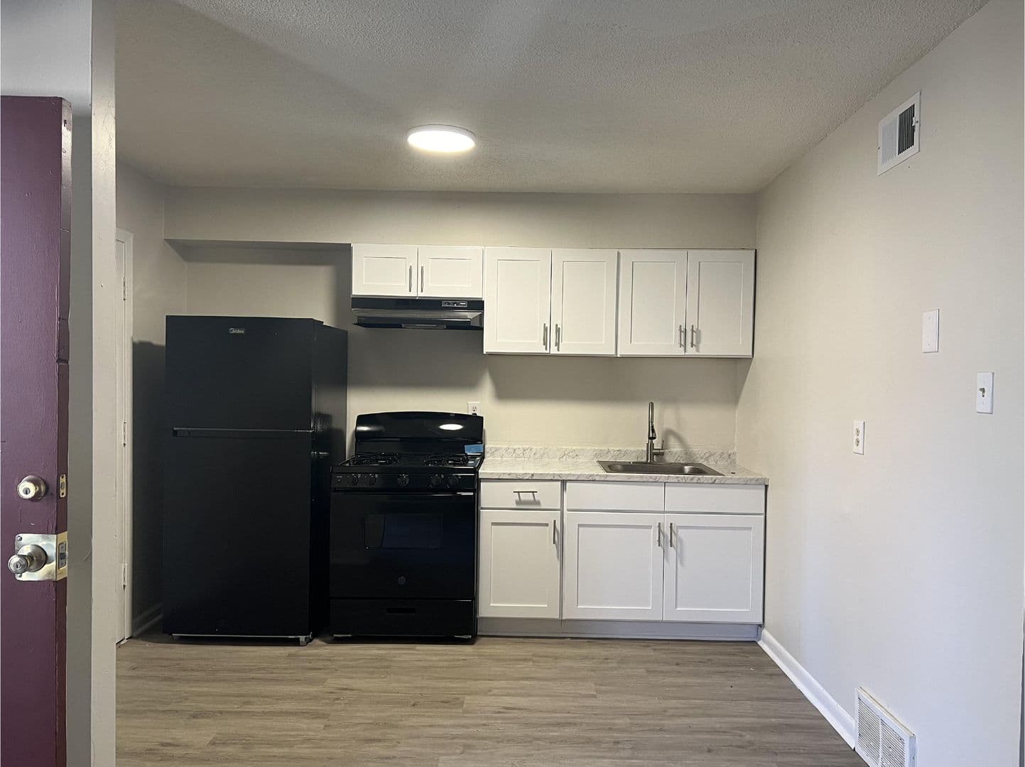 Memphis Apartment: 888 Kerr Ave