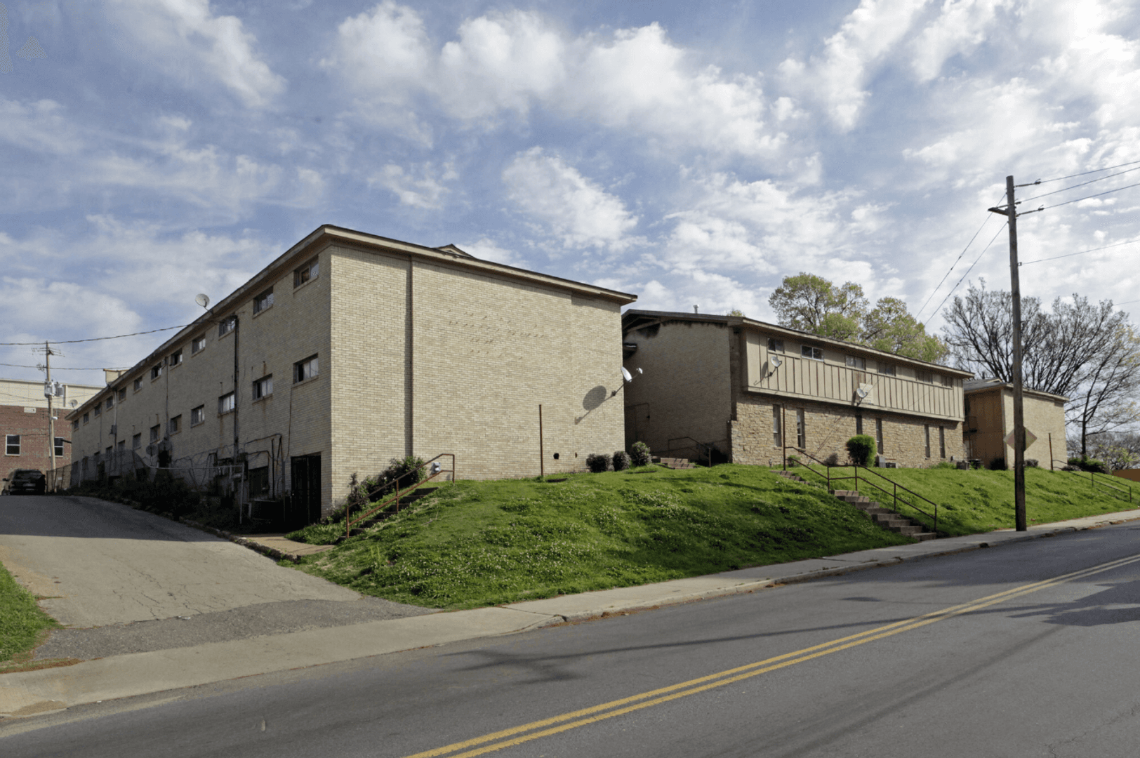 Memphis Apartment: 888 Kerr Ave