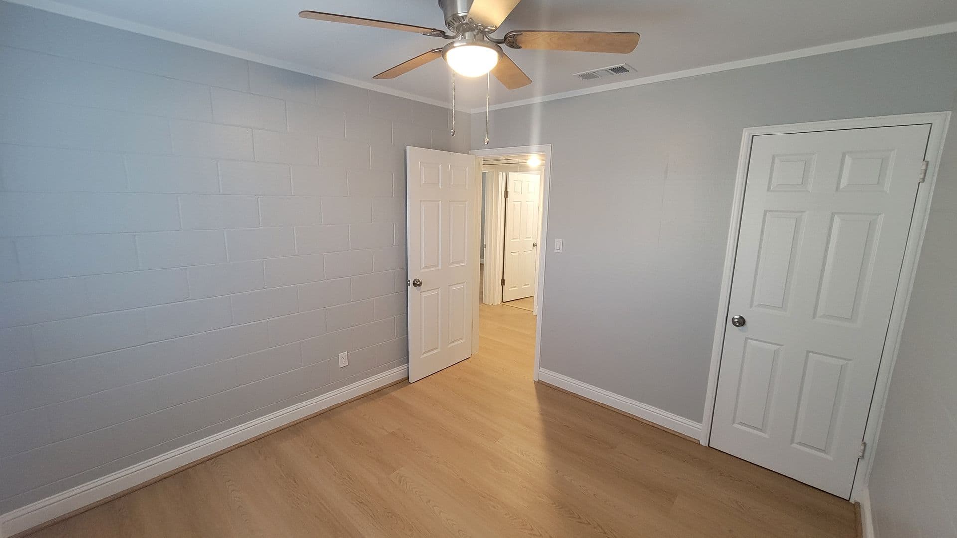 Modesto House: 2321 Dora Street