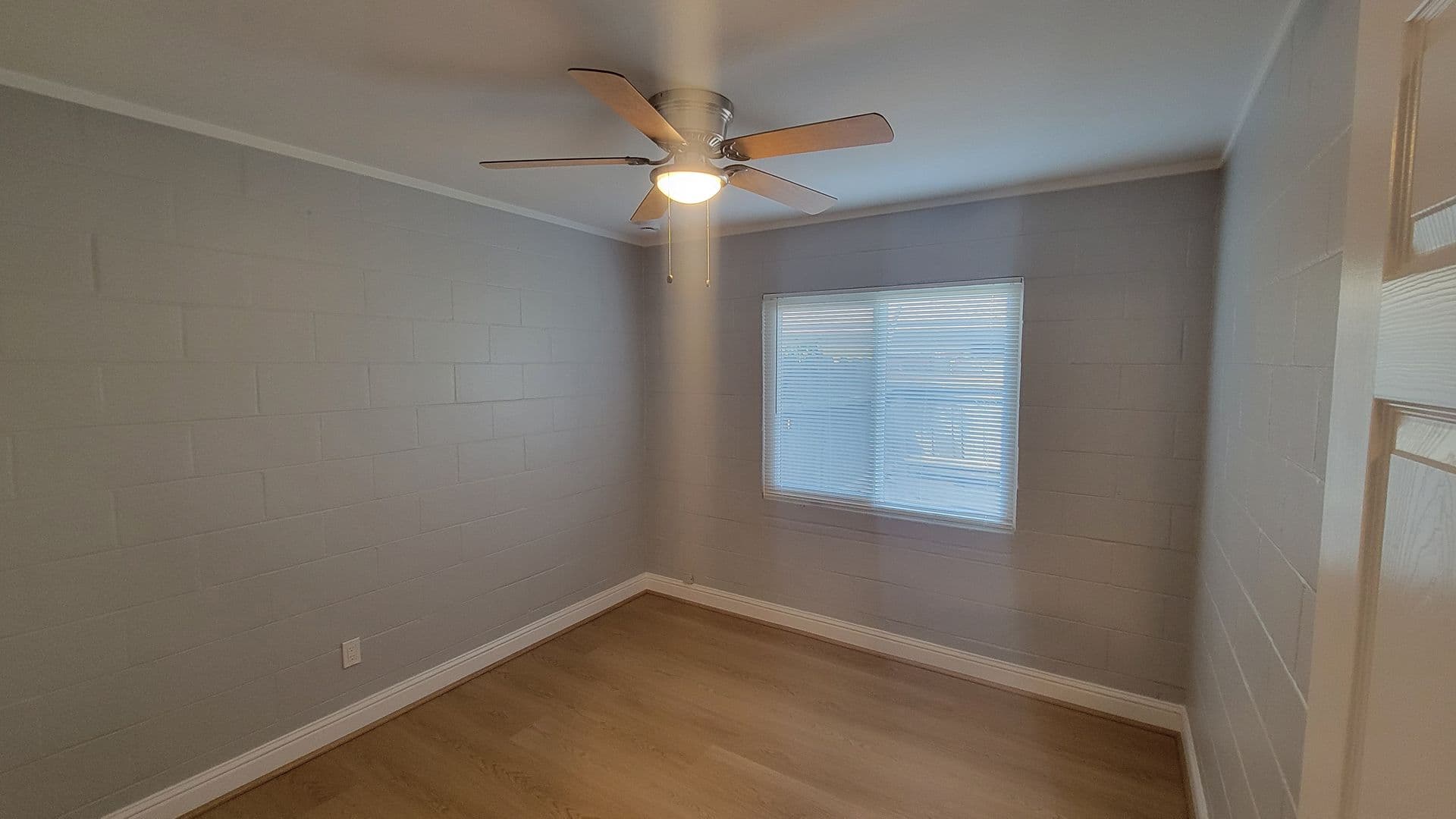 Modesto House: 2321 Dora Street