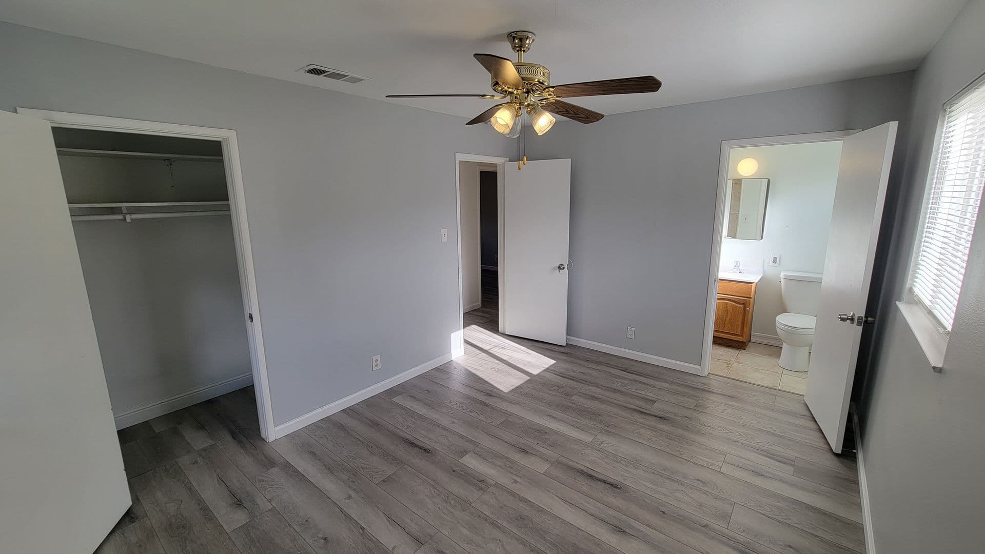 Modesto House: 1422 Kingsbury Avenue