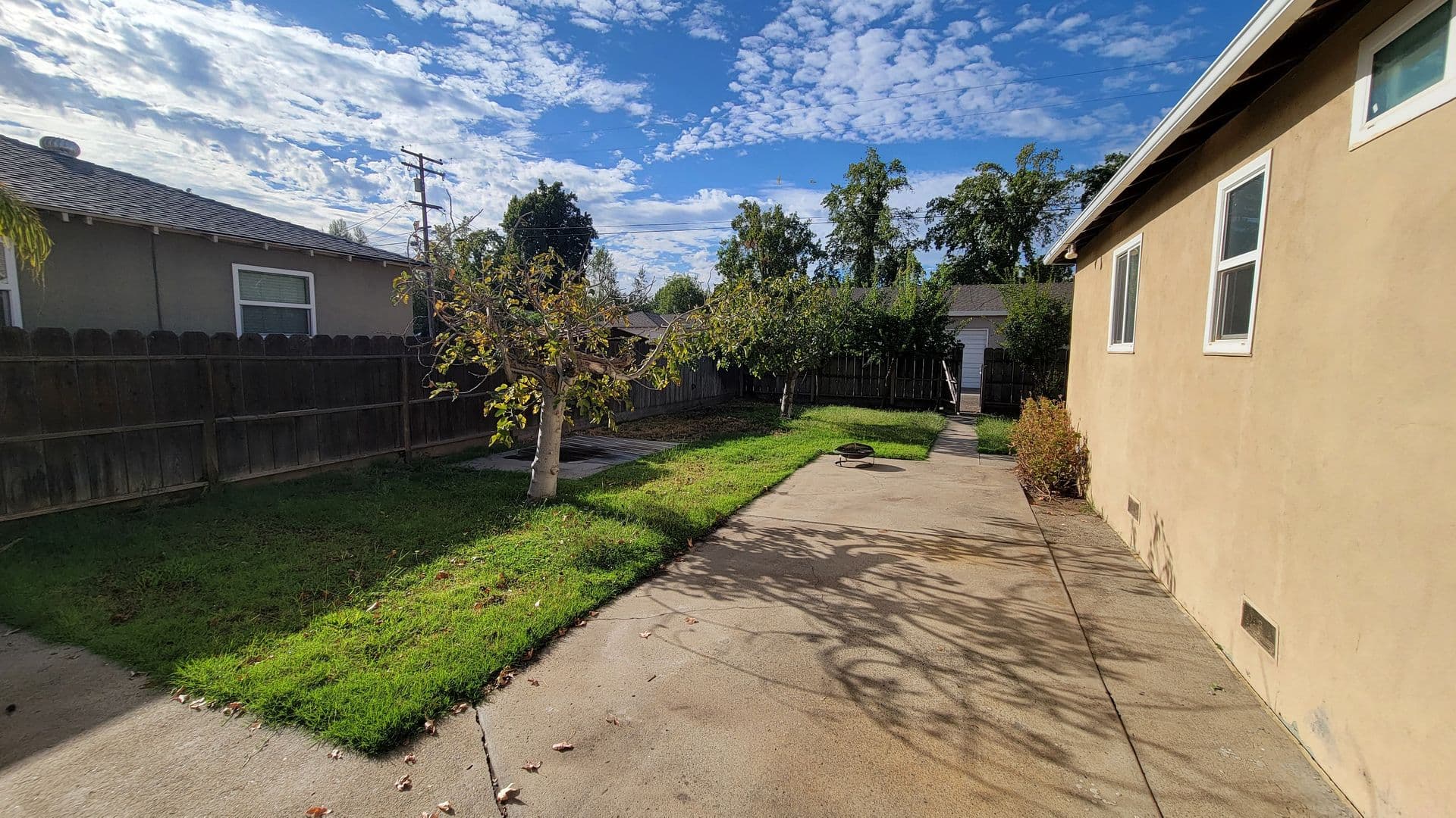 Modesto House: 1422 Kingsbury Avenue