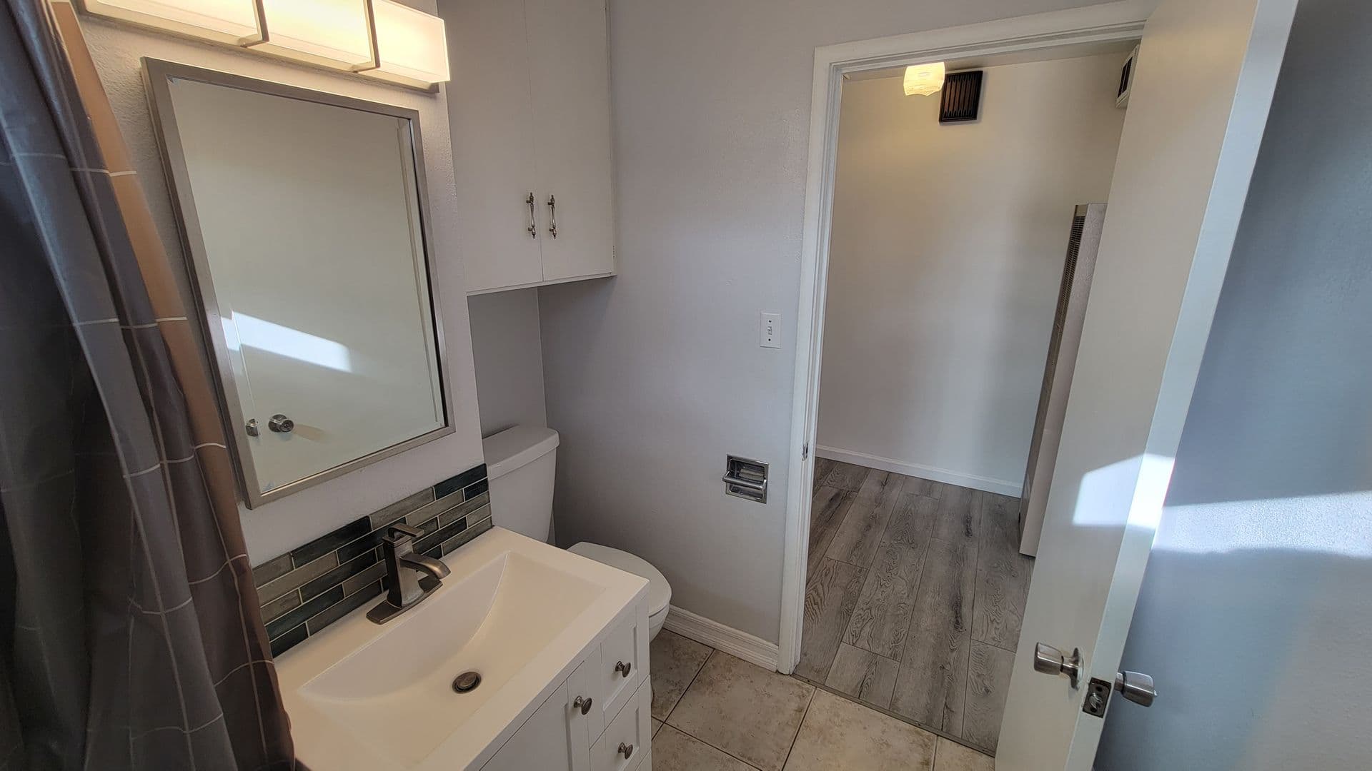 Modesto House: 1422 Kingsbury Avenue