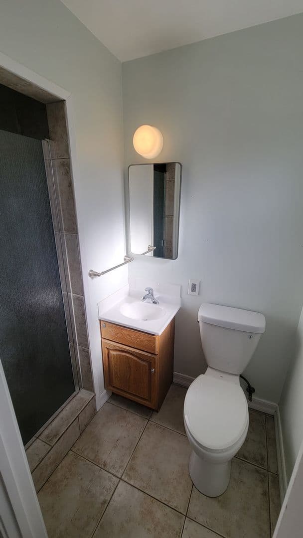 Modesto House: 1422 Kingsbury Avenue