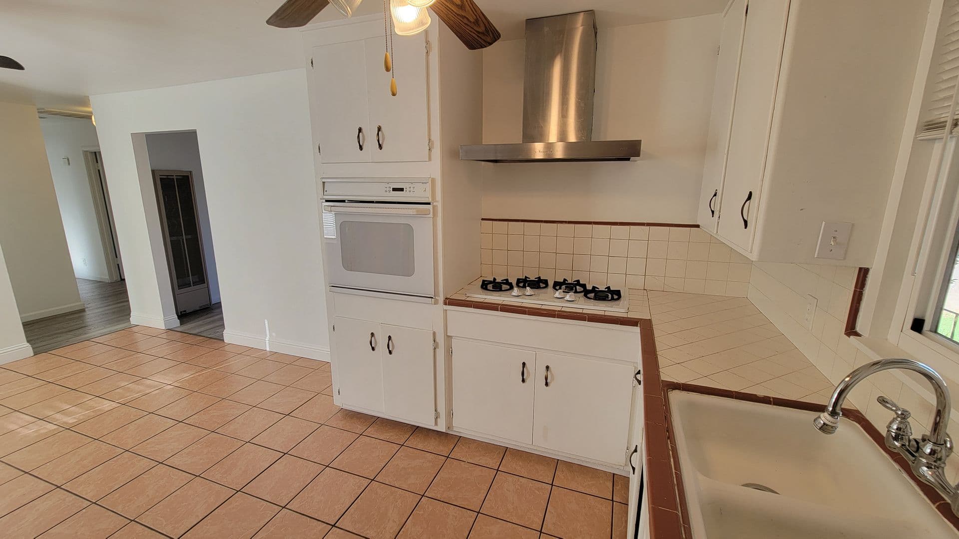 Modesto House: 1422 Kingsbury Avenue