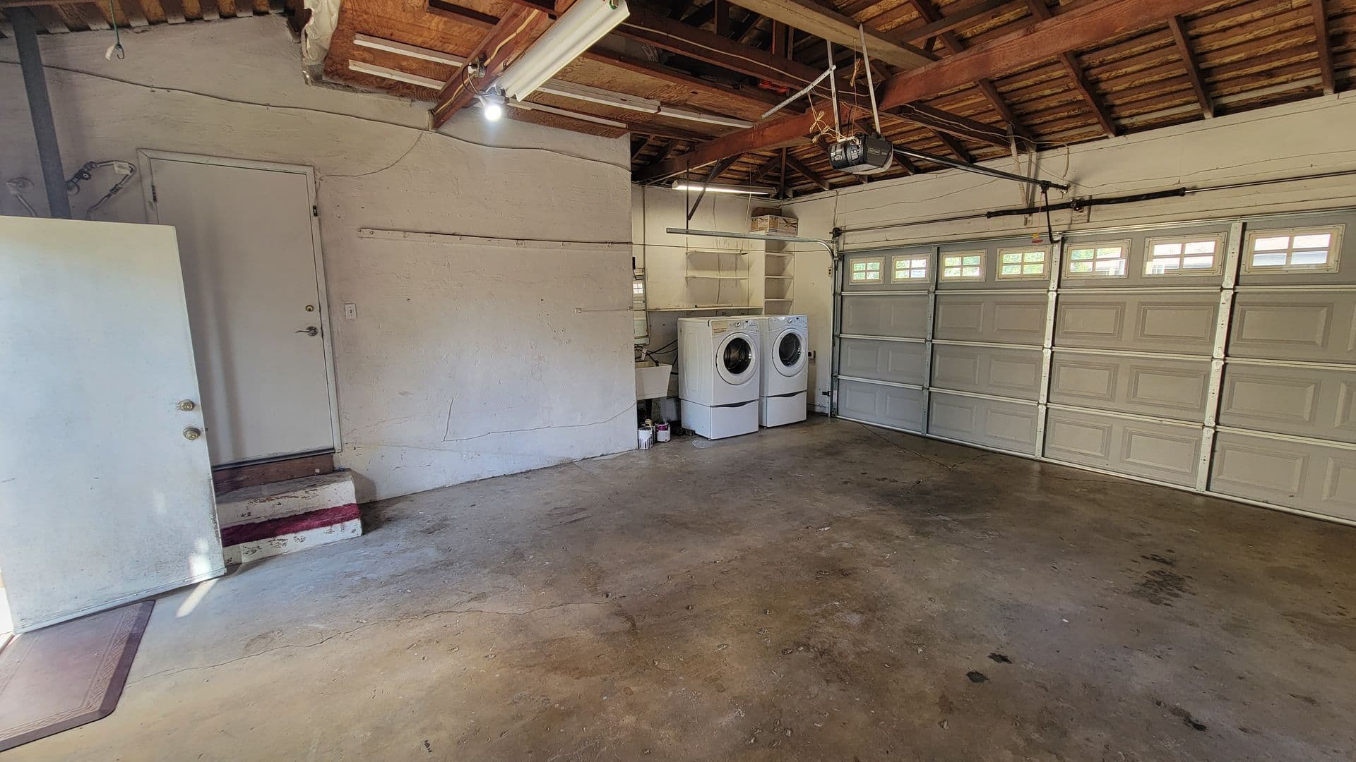 Modesto House: 1422 Kingsbury Avenue