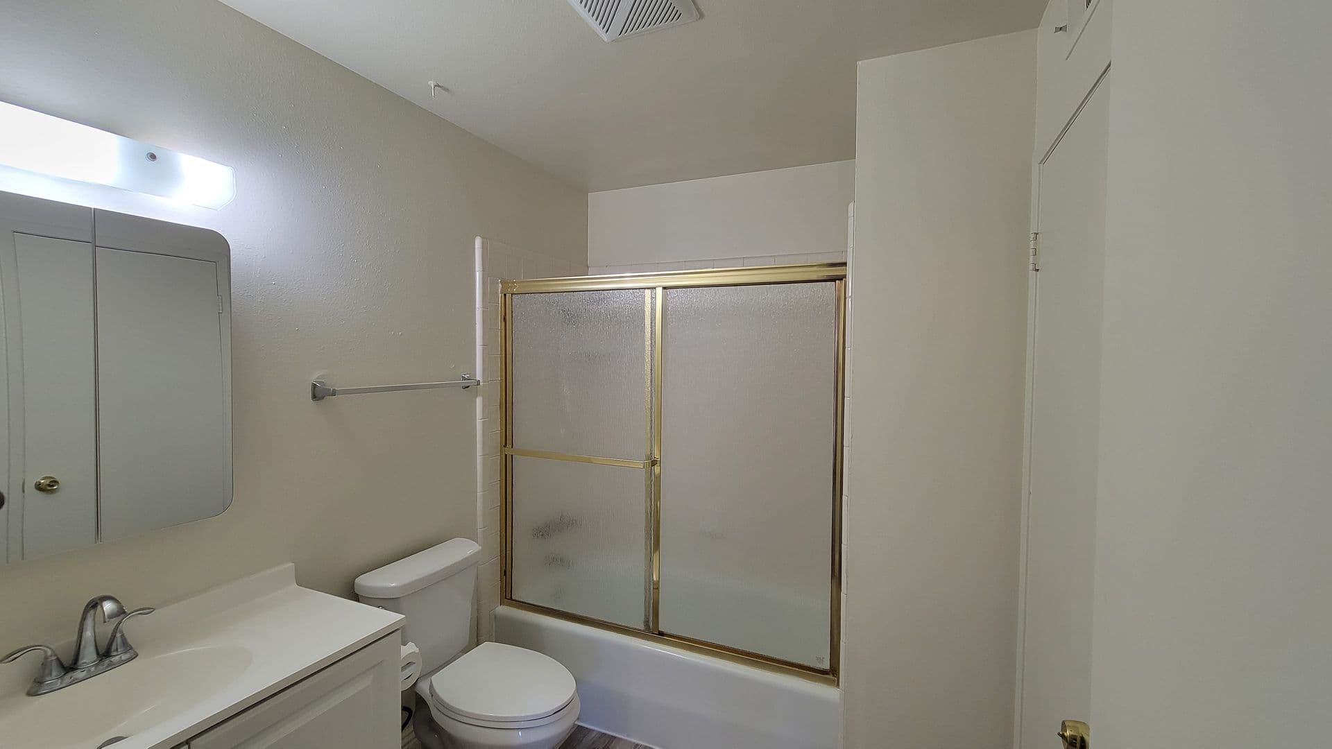 Modesto Multiplex: 1801 Kruger Drive