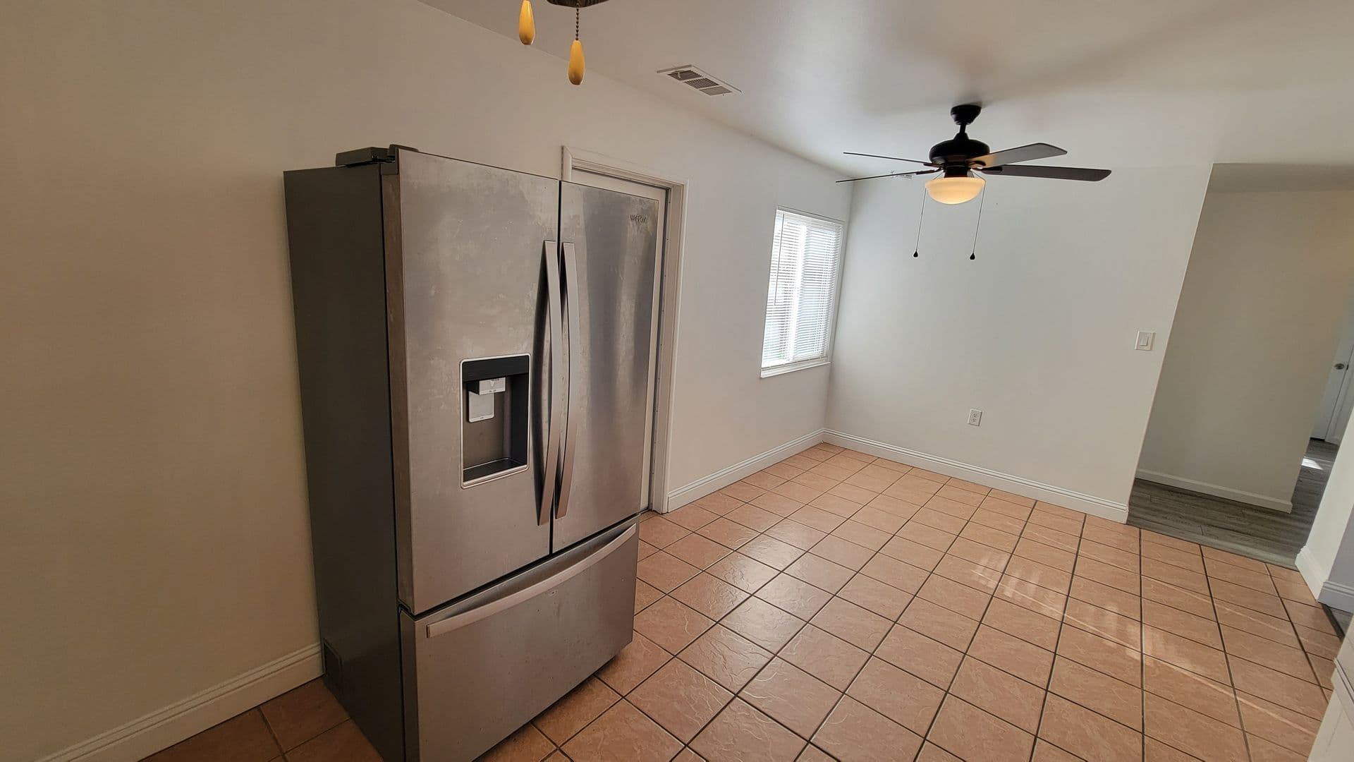 Modesto House: 1422 Kingsbury Avenue