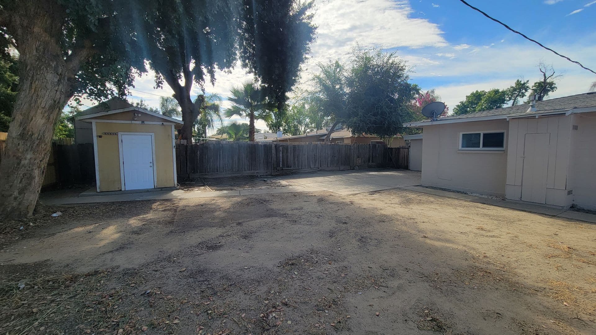 Modesto House: 2321 Dora Street