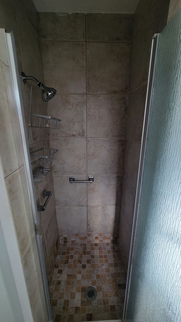Modesto House: 1422 Kingsbury Avenue
