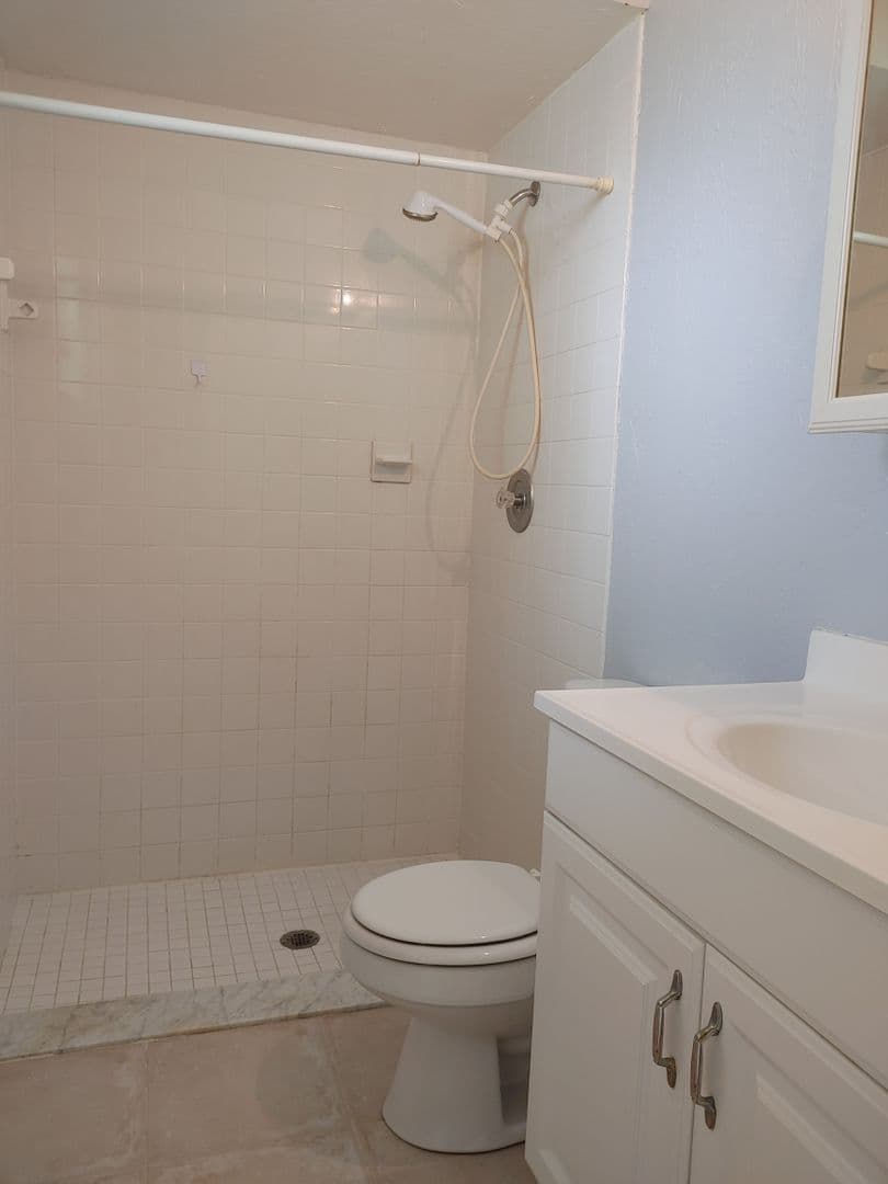 North Port House: 6498 Fabian Road,