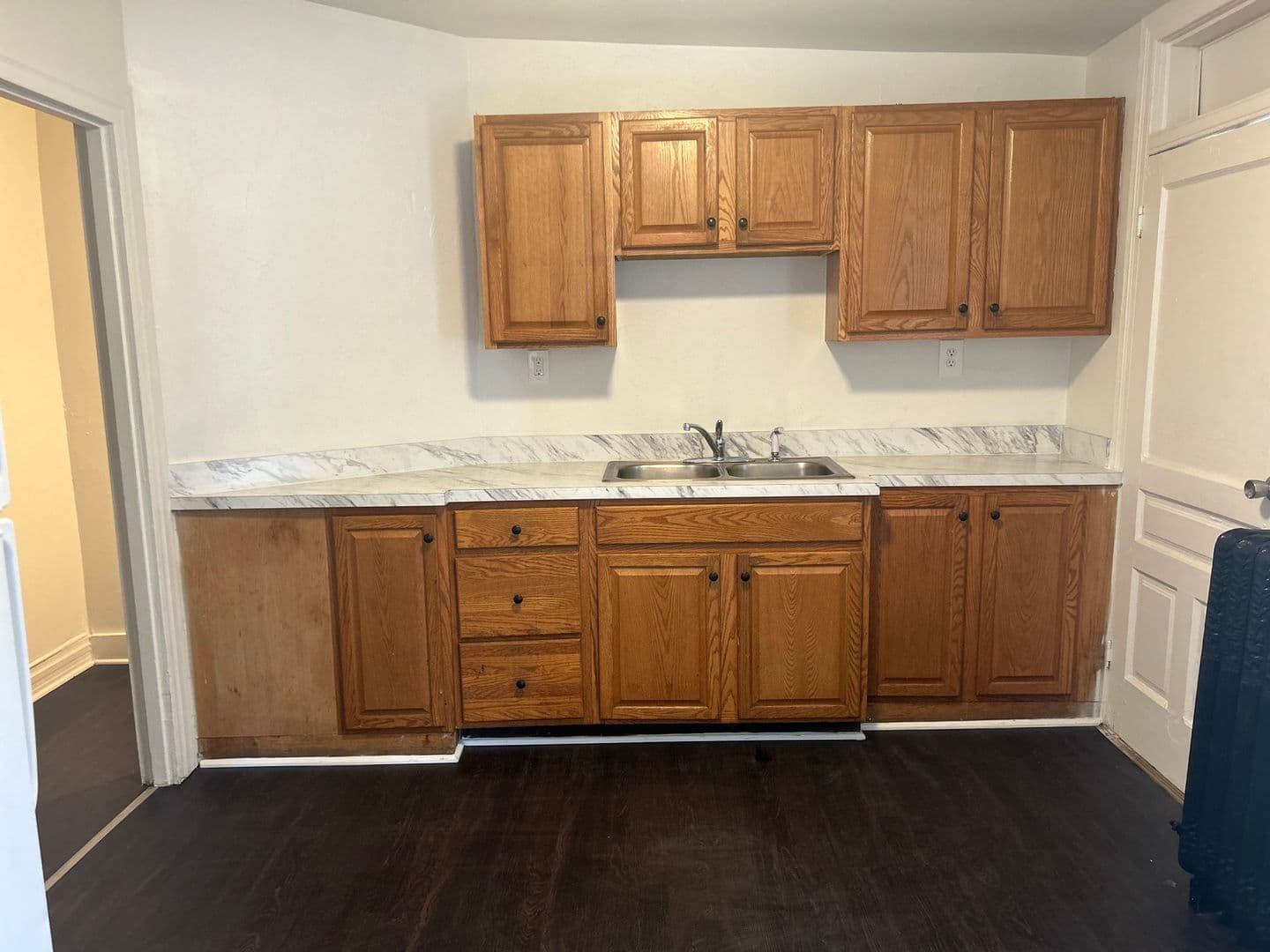 York Apartment: 301 N Queen Street