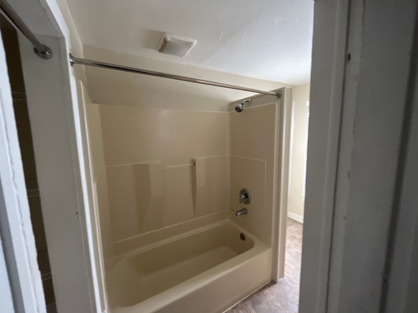 Gettysburg Apartment: 149 E Middle Street