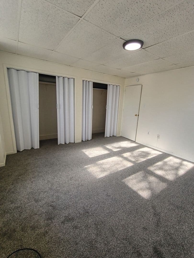 York Apartment: 659 Madison Ave
