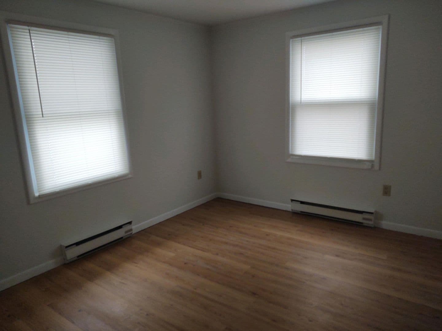 Carlisle House: 225 McKnight Street